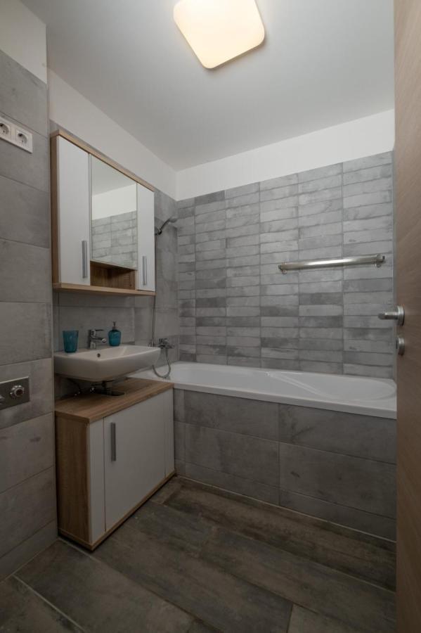 Lido Riviera Sunshine Apartman Balatonlelle Exterior foto